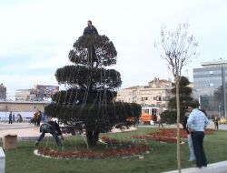 Taksim Yılbaşı İçin Süsleniyor