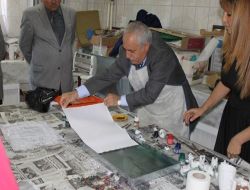 Hatay Milli Eğitim Müdürü Tulmaç Kursiyerlerle Ebru Çalışması Yaptı