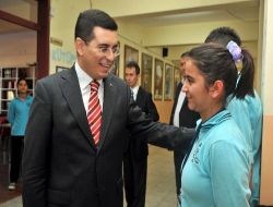 Kepez Belediyesi, Okullara Hizmet Etmesi İçin Acil Müdahale Ekibi Kurdu