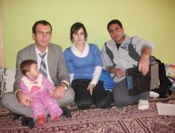 Yüksekova'da Öğretmenler, Öğrencilerinin Ailelerini Ziyaret Etti