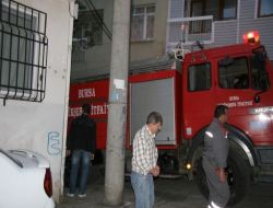 Gelişi Güzel Park Edilen Araçlar İtfaiyeye Geçit Vermedi