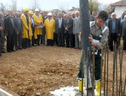 Çiftçi Kardeşler Babalarının Adını Yaptırdıkları Okulda Yaşatacak