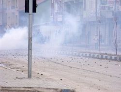 Yüksekova Belediye Başkanı Yetişkin'in Tutuklanacağı Kararı Gerginliğe Yol Açtı!