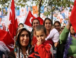 Ovaazatlı'da Seçim Sonucunu Roman Vatandaşların Oyları Belirleyecek