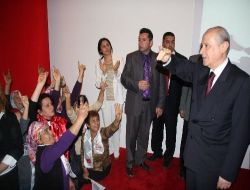 Bahçeli, Arınç'la İlgili Soruları Yanıtsız Bıraktı!