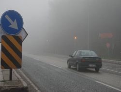 Bolu Dağı'nda Sis Ulaşımı Olumsuz Etkiliyor!!