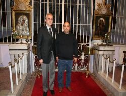 Kiliseyi İmam Gezdirdi, İsviçreli Din Adamları Şaşkınlığını Gizleyemedi