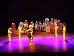 Bu Tiyatro Oyunu Görme Engeli Tanımıyor