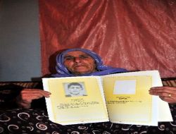 Kıbrıs Barış Harekatı'nda Şehit Olan Oğlunun Mezarını 36 Yıl Sonra Görebildi!