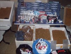 Karamürsel Polisi'nden Bandrolsüz Sigara Baskını