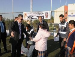 Mardin Polisi'nden 289 Öğrenciye Giyim Yardımı