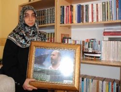 Gazze Şehidinin Eşi: İsrail'in Ödeyeceği 100 Bin Doları Kabul Etmeyeceğiz!