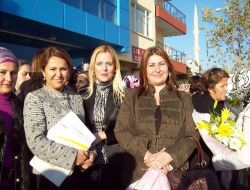 Ak Partili Kadınlar, Üçüncü Defa İktidar Olmak İçin Ev Ev Dolaşacak