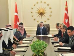 Cumhurbaşkanı Gül, Suriye Dışişleri Bakanı Muallim'i Kabul Etti!