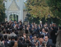 Cumhurbaşkanı Gül Cuma Namazını Sabancı Camii'nde Kıldı