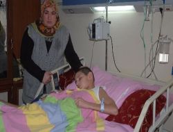 Doktorlarının 'yüzde 1 Yaşar' Dediği Çocuk, Hayat Mücadelesini Kazandı