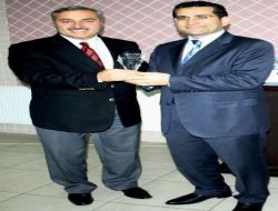 Kemal Gülen: Hayatımızın 10 Yılını Televizyon Başında Geçiriyoruz