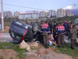 Mıcıra Kapılan Otomobil Takla Attı: 2 Ölü, 4 Yaralı!
