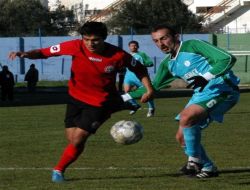 Karagümrüklü Futbolcular Maçtan Sonra Polise Küfür Etti