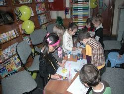 "nt Kırgız Çocuklarına Kitap Sevgisini Aşılıyor"