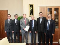 AK Parti, Rize'nin 4 İlçesinde Başkan Değişikliğine Gitti!