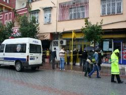 Ptt Şubesini Soyan Zanlı 10 Bin Lirayı Alarak Kayıplara Karıştı