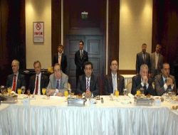 Vali Güzeloğlu: Mersin'e Kurulacak Lojistik Merkez Türkiye'ye Örnek Olacak