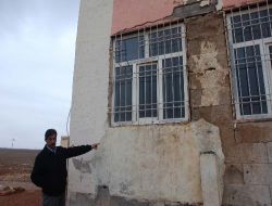 Bozhöyük Köyü Okulunun Sallanması Öğrenci Ve Velileri Tedirgin Ediyor