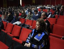 Lise Öğrencilerine Uzmanlardan Terör Dersi