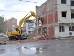 Buca'nın Kozağaç İle Yıldız Mahalleleri 10 Yıl Sonra Yolla Bağlanıyor