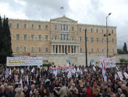 YUNANİSTAN’DAKİ GREV