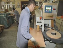 Okulların Sıra Ve Masaları Yozgat Endüstri Meslek Lisesi'nden