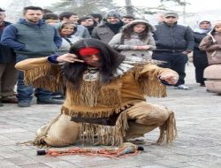 Kızılderili Müzik Grubu, Peru'dan Bolu'ya Konser Vermeye Geldi