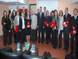 İzmir Valisi Kıraç: Yetiştirme Yurtlarında Çocuk Bırakmamak İstiyoruz
