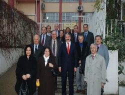 İzmir İl Özel İdare Birim Müdürleri, 250 Bakıma Muhtaç Yaşlıyı Ziyaret Etti