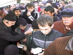 Afyonkarahisar'da 5 Bin Kase Aşure Dağıtıldı