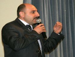 İlesam Başkanı Parmaksız: Devlet Vergileri, Yayınevleri De Kar Oranlarını Aşağı Çekmeli