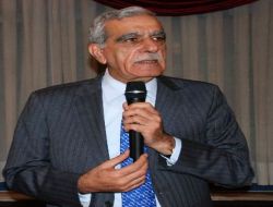 Dtk Eş Başkanı Türk: İnsanlarımızın Düşüncelerini Söylemekten Çekindiği Bir Ortamda Demokrasiden Söz Edilemez