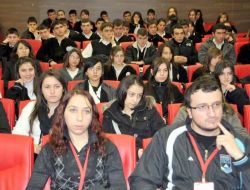 Meslek Lisesi Öğrencilerine Lojistik Eğitimi Veriliyor