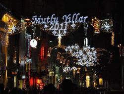 İstiklal Caddesi'nde Erken Yılbaşı