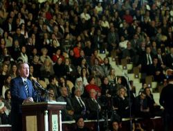 Başbakan Erdoğan Mevlana'nın Vuslat Yıl Dönümünde Konuştu: Bu Gece Hesaba Çekilmeden Önce Kendimizi Hesaba Çekme Gecesidir!