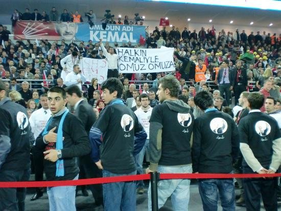 KILIÇDAROĞLU SALONDA!