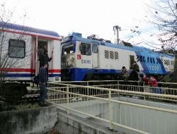 Sapanca'da Trenin Çarptığı Kişi Yaralandı