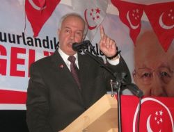 Şevket Kazan: "Her Yer İngilizce İsimlerle Doluyken Bu Tartışma Anlamsız"