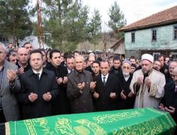 İşadamı Galip Öztürk'ün Babası Toprağa Verildi