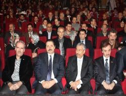 Bakan Çelik: "Yeni Müfredatı 2011-2012 Eğitim Yılında Çocuklarımıza Sunacağız"