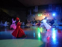 Şeb-i Arus Binlerce Vatandaşı Bir Araya Getirdi
