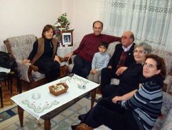 Edremit Kaymakamı Tunç, Gazi Polisi Evinde Ziyaret Etti