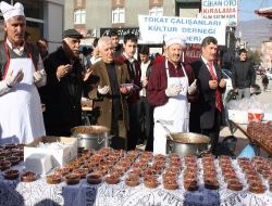 Tokat Çalışanları Kültür Derneği'nden Aşure İkramı