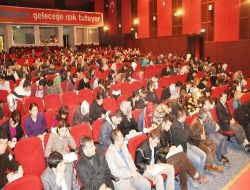 Süryani Papaz Akyüz, Artuklu Üniversitesi'nde Ders Verdi